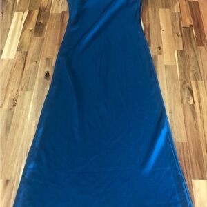 Elegant Teal Maxi Slip Dress - Sleek Floor-Length Style. Venti6